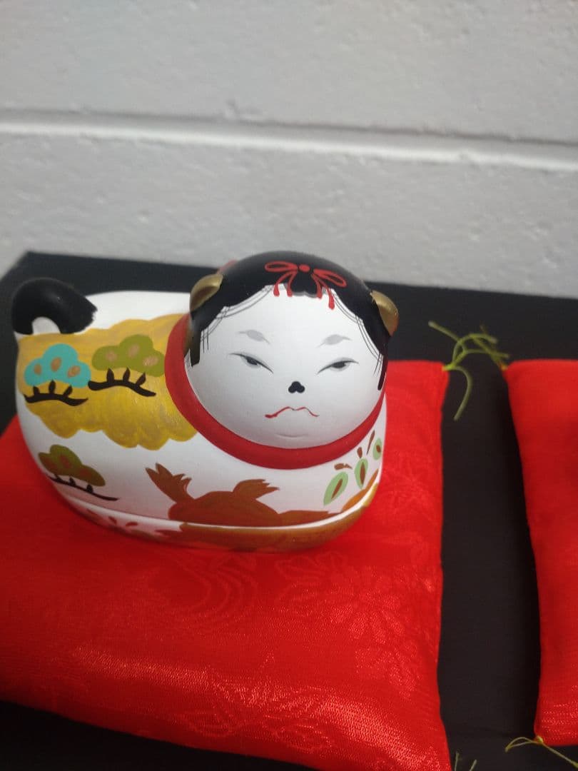 【雛蔵】犬筥（中）お雛様のお守りです