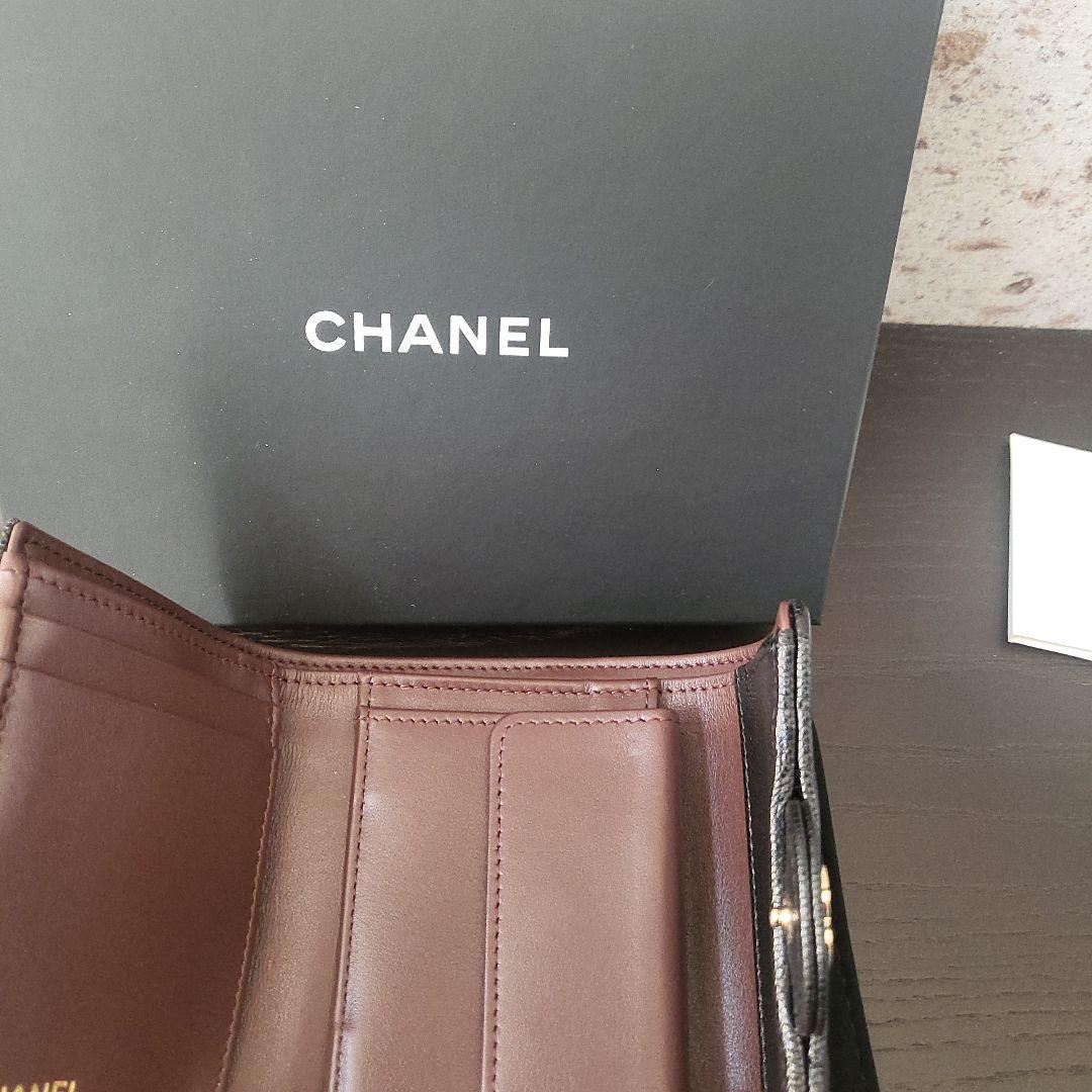 ちよ☆様　シャネル マトラッセ 三つ折り AP0229B キャビアスキン