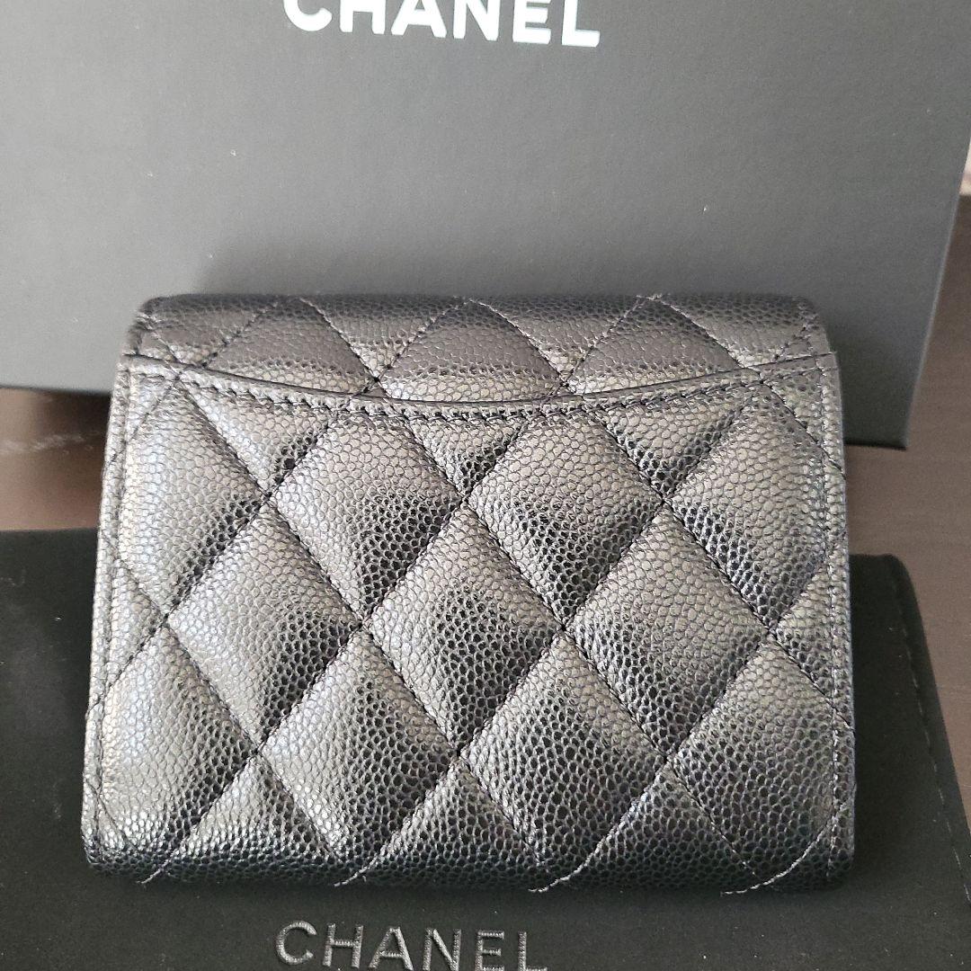 ちよ☆様　シャネル マトラッセ 三つ折り AP0229B キャビアスキン