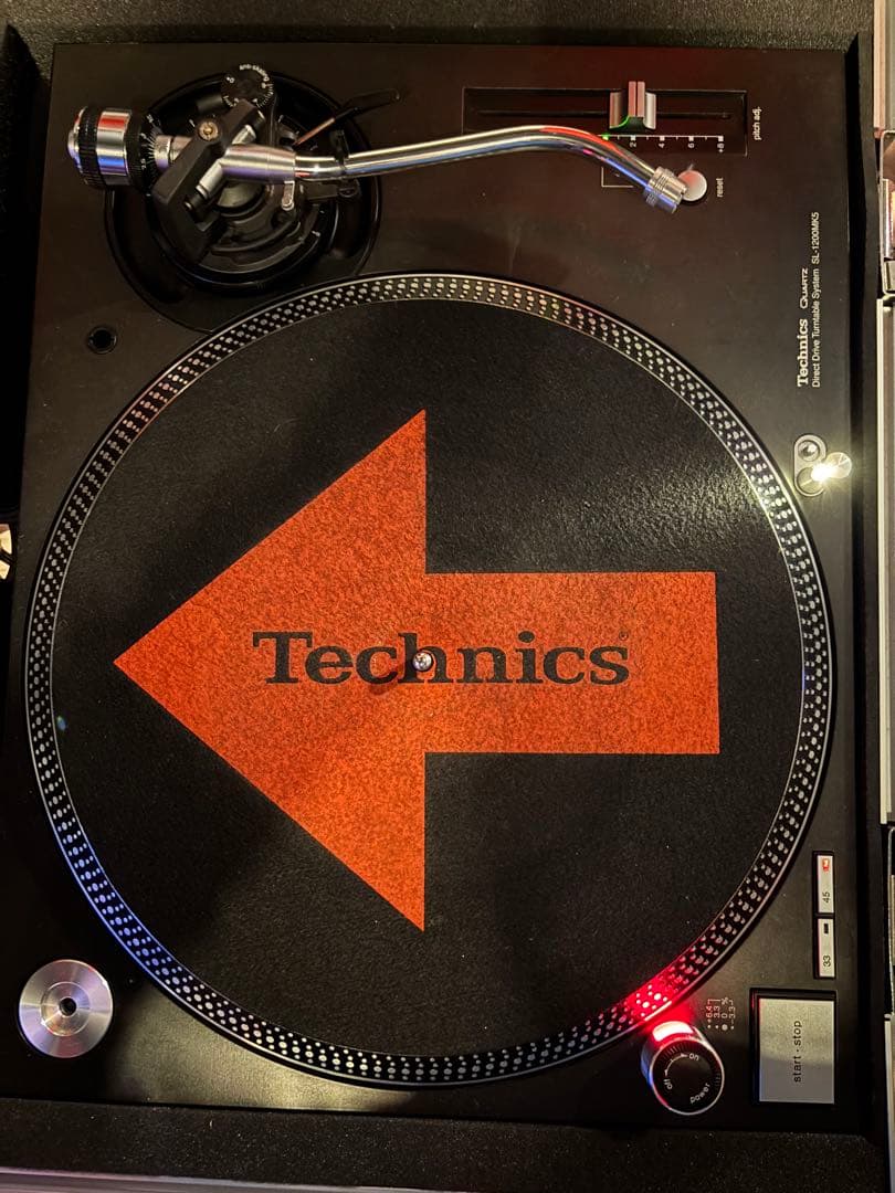 Technics ターンテーブル SL-1200MK5 ①