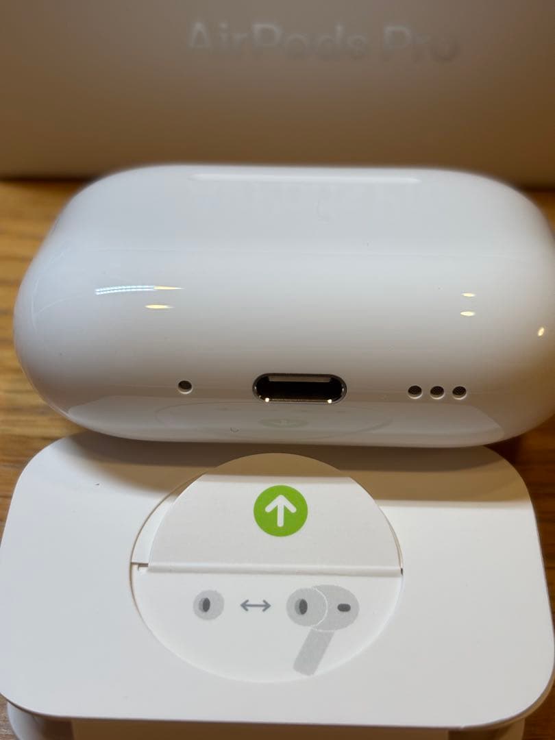 新品　AirPods Pro 3 正規品　充電ケースのみ