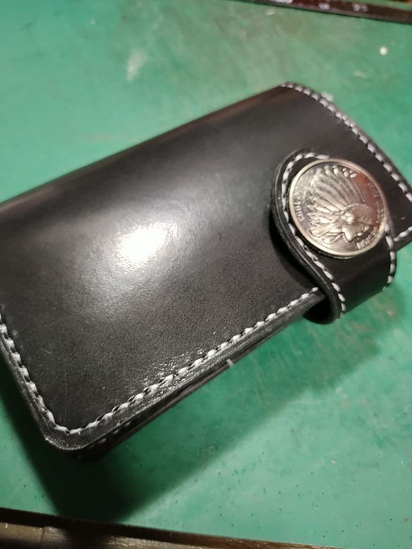ブラック☆MiddleLeatherWalletミドルウォレット✮フラップ全縫い