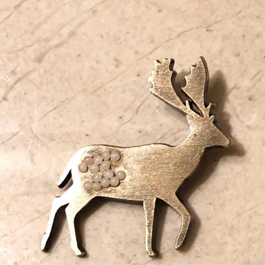 シャネルCHANEトナカイブローチ