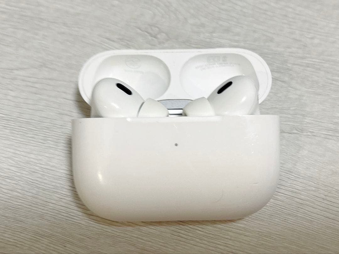 【正規品】Apple AirPods Pro 第2世代 本体 ホワイト アップル