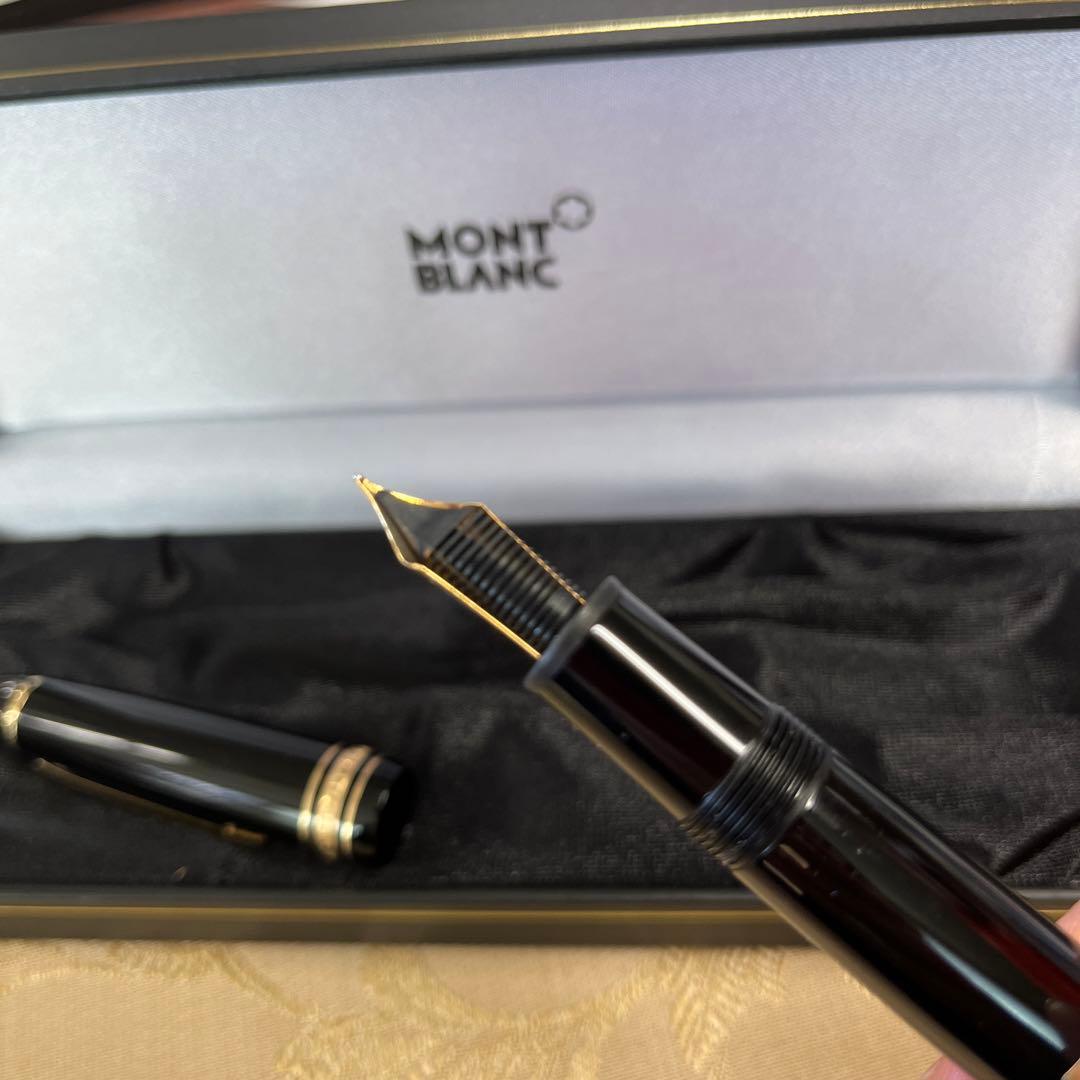 Montblanc ブラック 万年筆 専用ケース付き