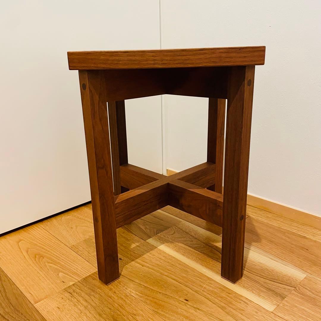 マスターウォール　トゥルム スツール　高さ約40センチ 木製