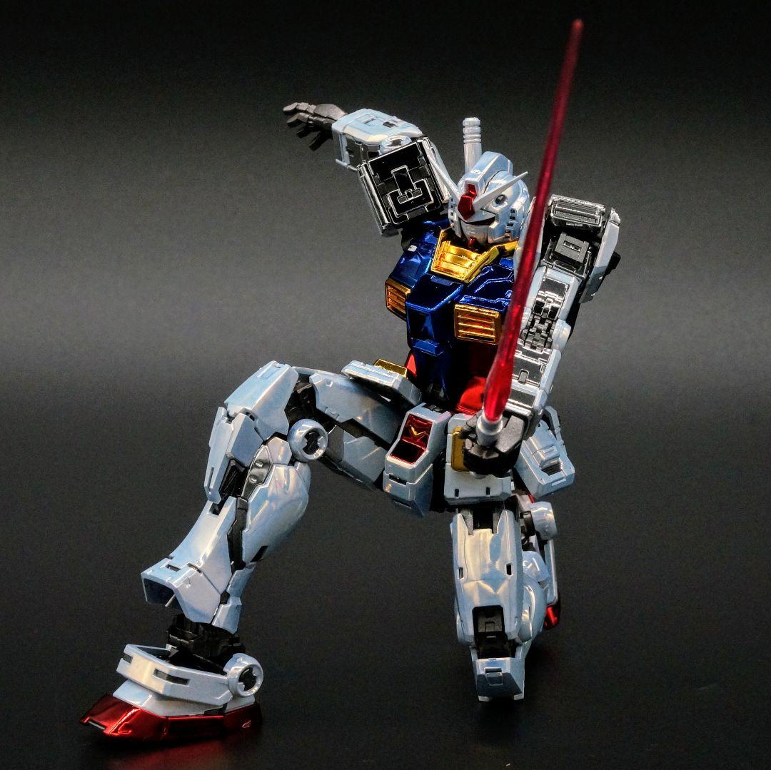 完成品【メッキ仕様】RG RX-78-2 ガンダム 2.0 GUNDAM 全塗装