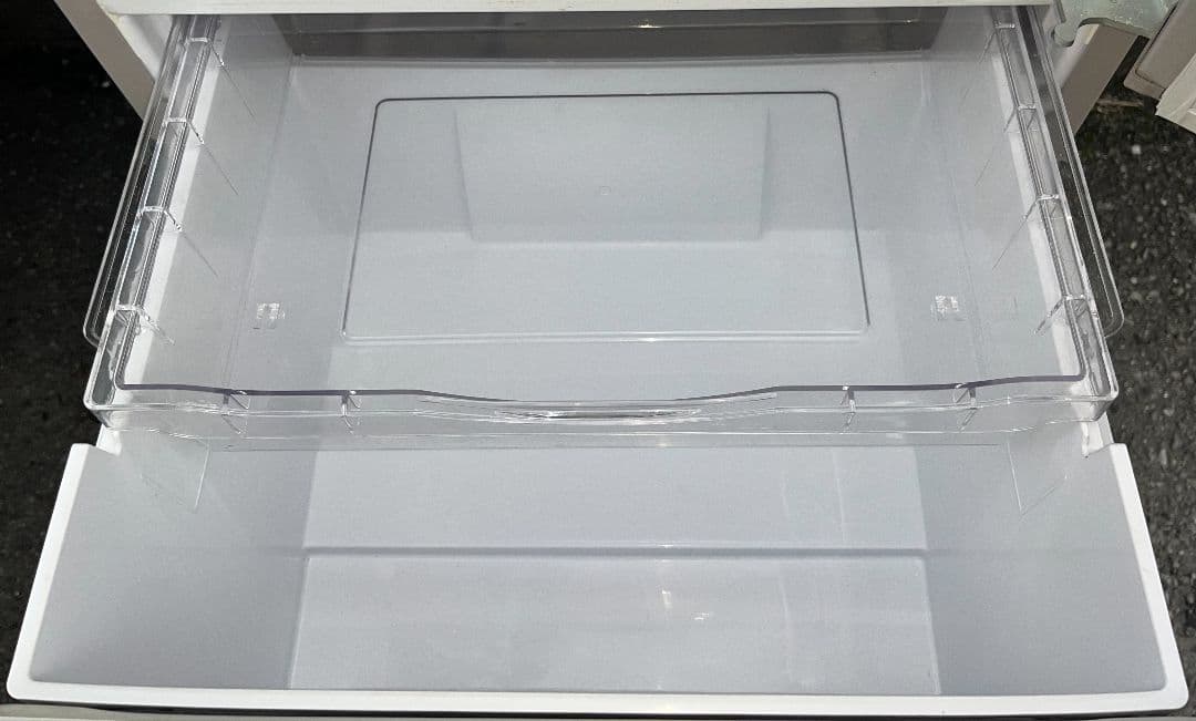 日立大型3ドア冷凍冷蔵庫315L真ん中野菜室LED照明自動製氷機能付き17年製