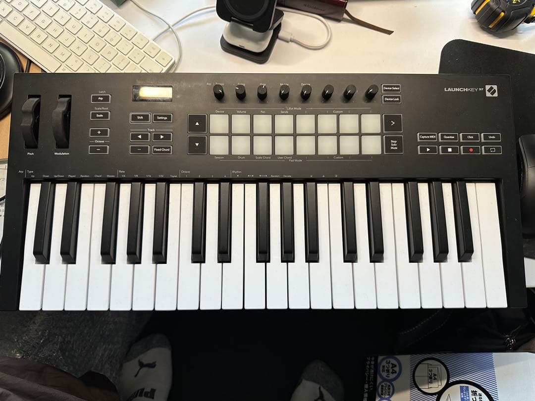 MIDIキーボード Launchkey MK3 37