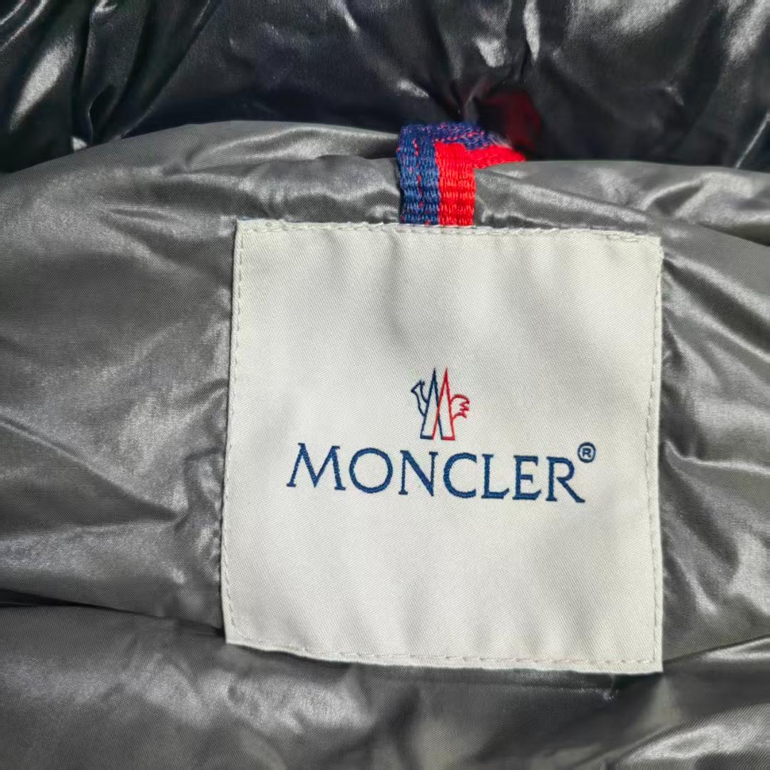 モンクレール　ダウンベスト　ワッペン　4 黒