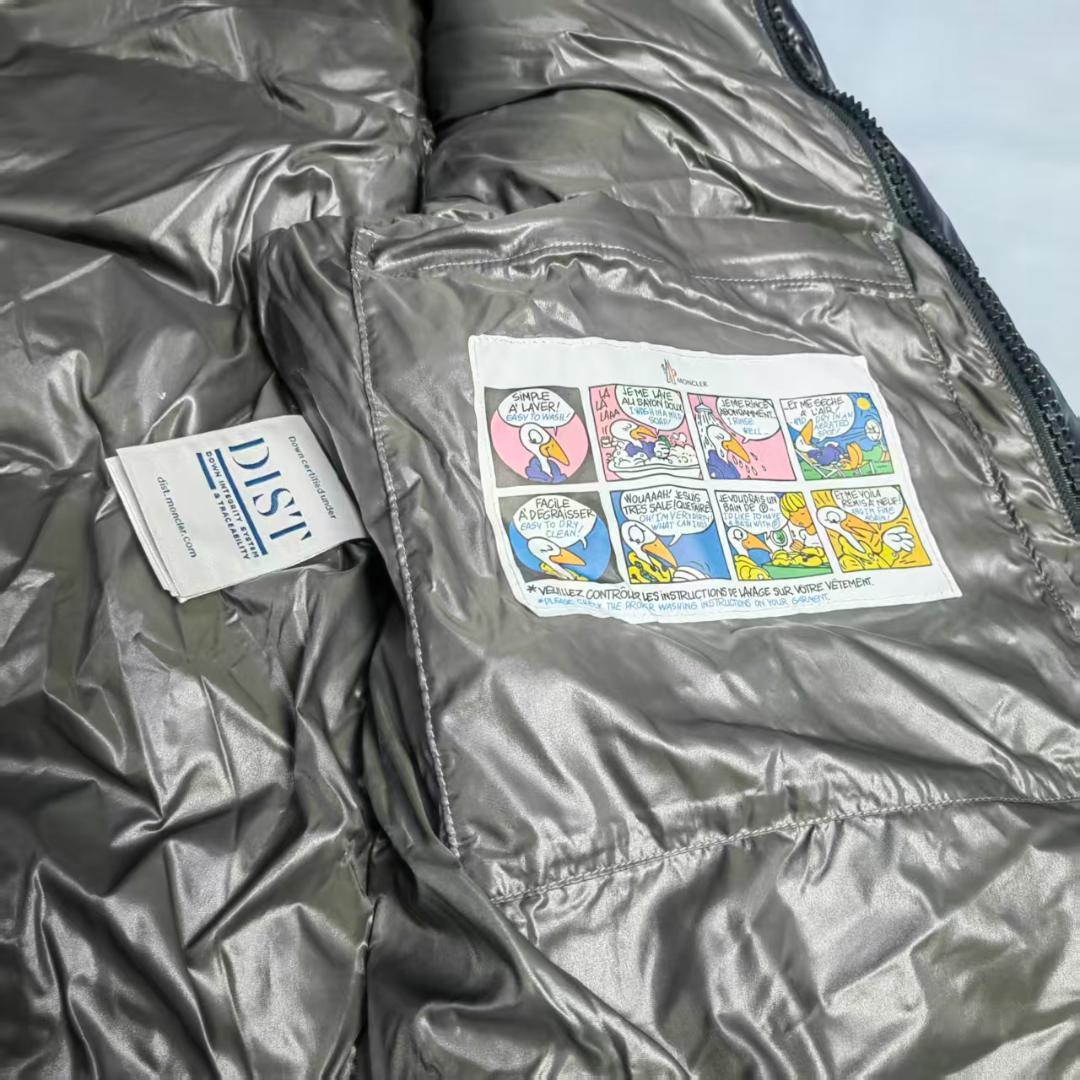 モンクレール　ダウンベスト　ワッペン　4 黒