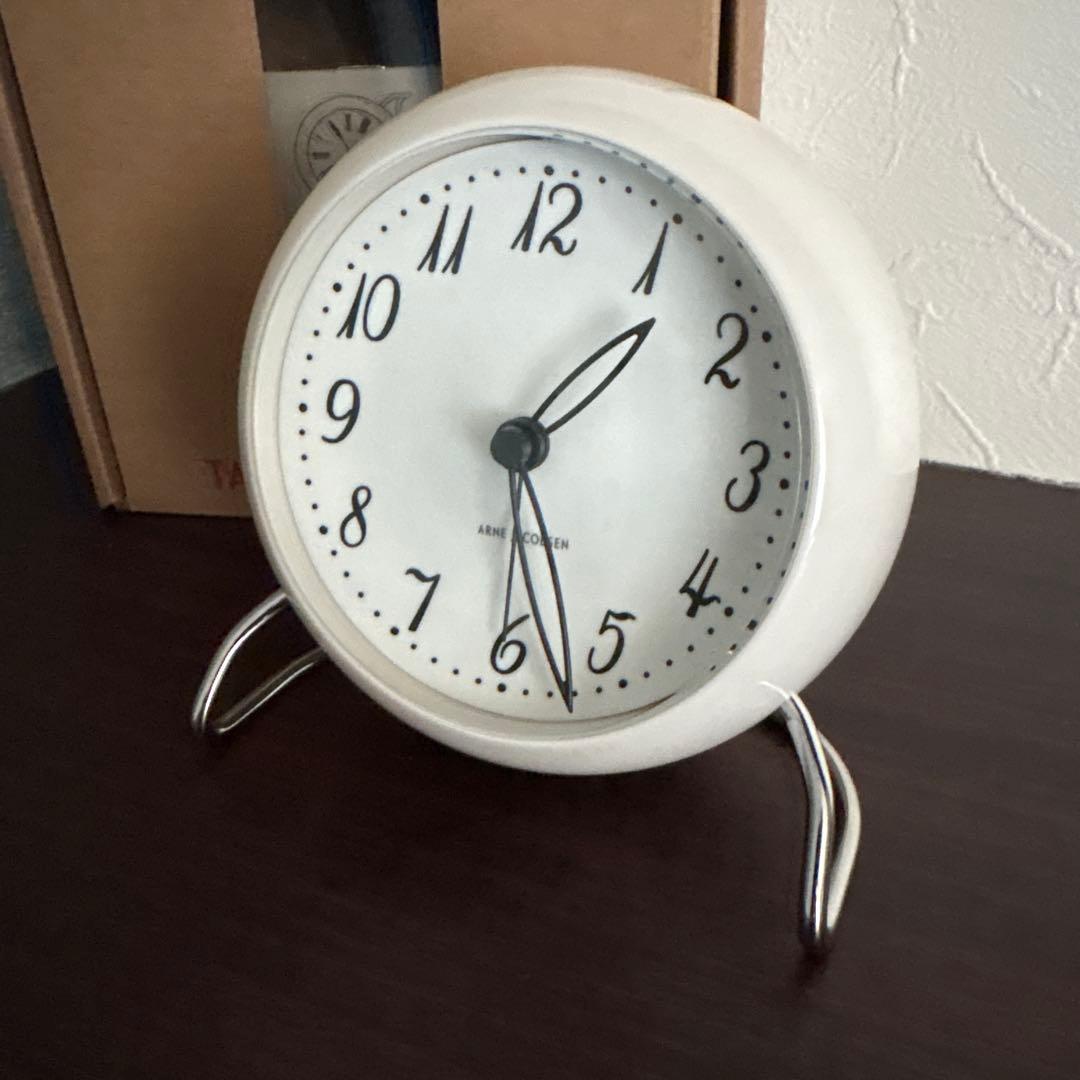 新品同様 アルネ ヤコブセン LK エルケー 置き時計 北欧雑貨