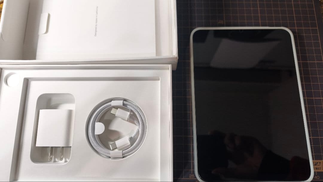 【美品バッテリー100%】iPad mini 第7世代128GB　ケース付