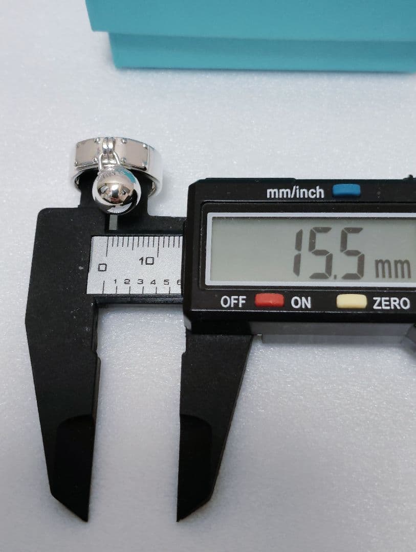 Tiffany & Co. ハードウェアボール ダングル リング