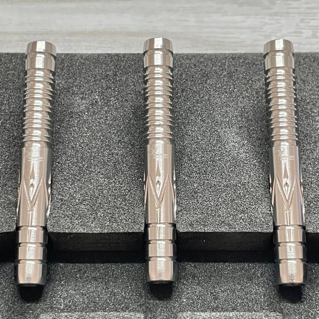 COSMO DARTS Yoshihisa Baba v4 ダーツセット