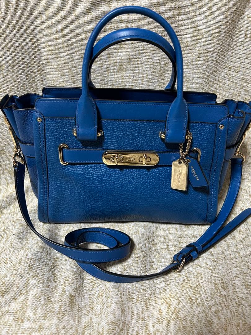 COACH 青 レザーハンドバッグ　(ほぼ未使用)