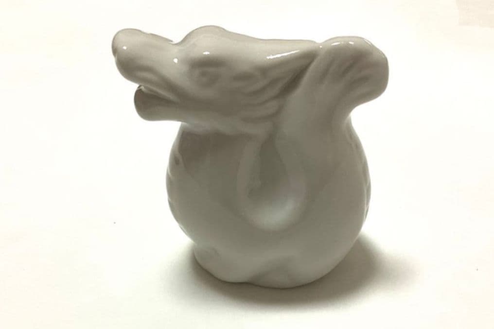 バラ売り可　非売品　伊勢神宮　初幸の午５個　初幸の辰６個　干支置物