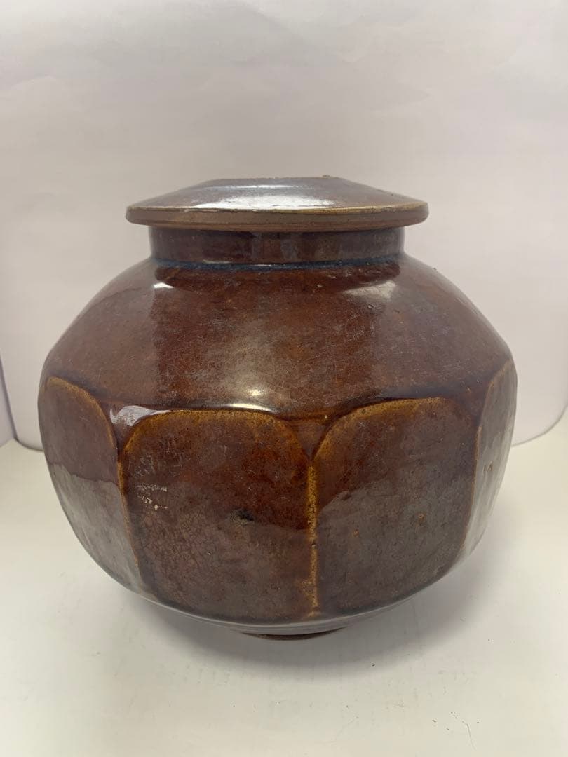 李朝　飴釉　茶色 陶器 八角形 蓋付き壺　送料込み
