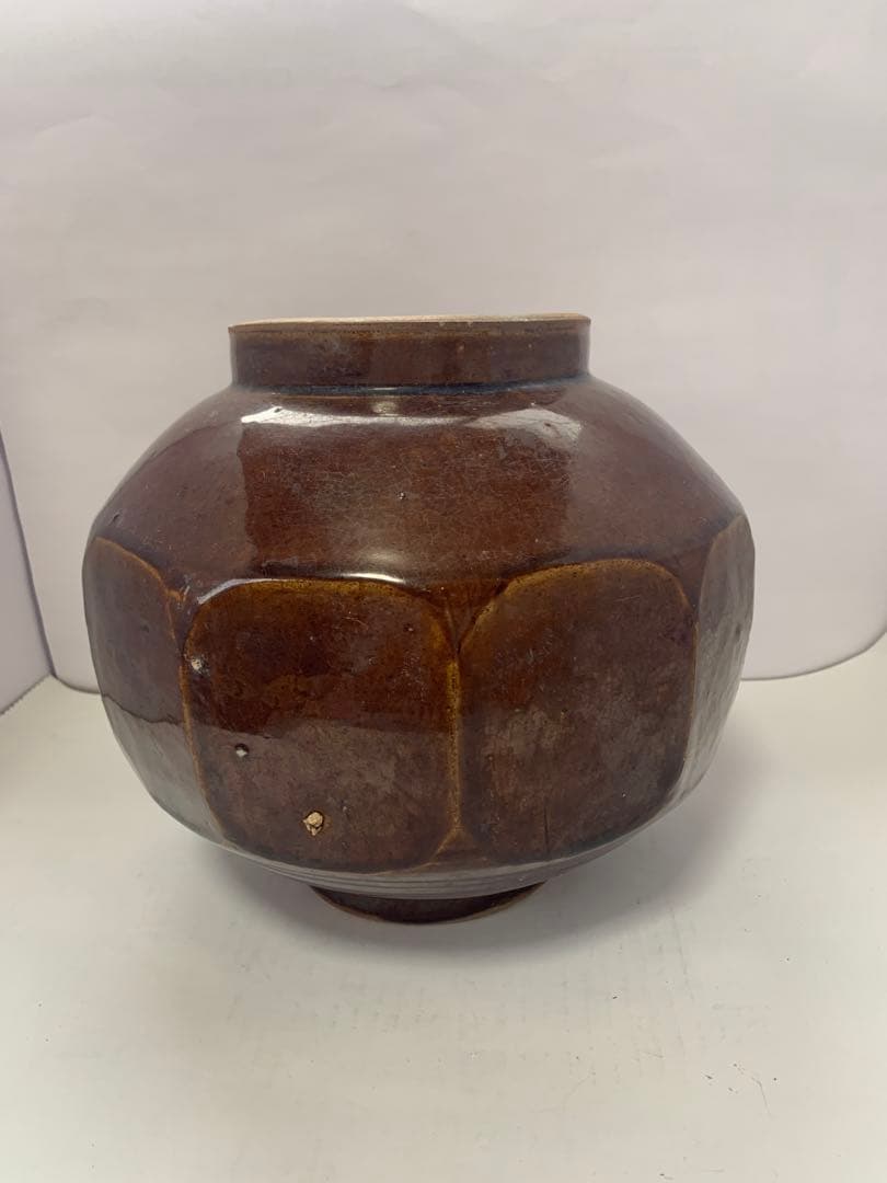 李朝　飴釉　茶色 陶器 八角形 蓋付き壺　送料込み