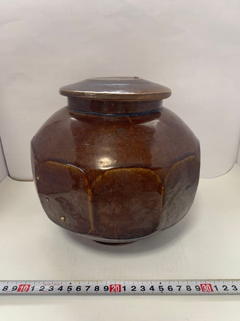 李朝　飴釉　茶色 陶器 八角形 蓋付き壺　送料込み