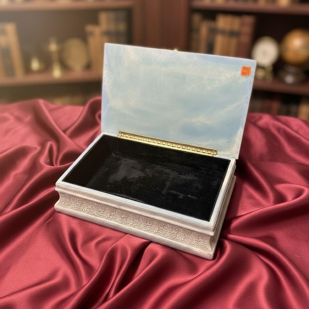 希少 アンティーク調 陶器 ストーンジュエリーボックス