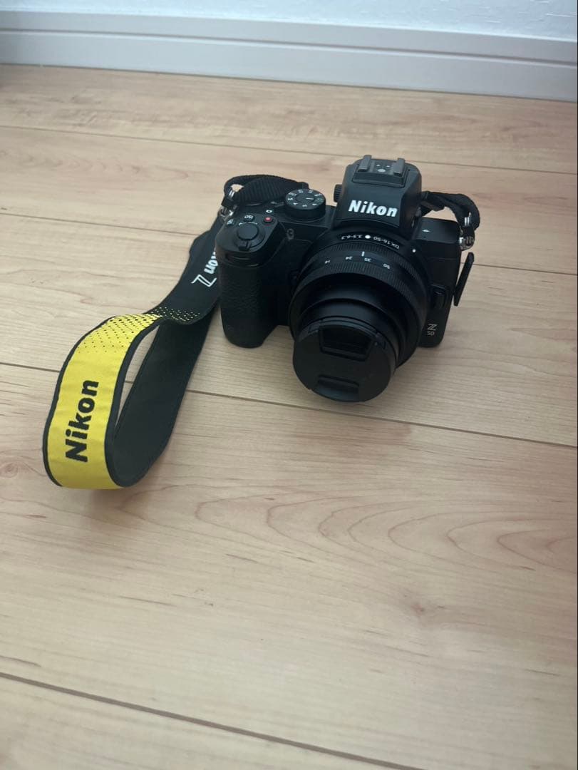 Nikon Z 50 ダブルズームキットメモリーカード付き