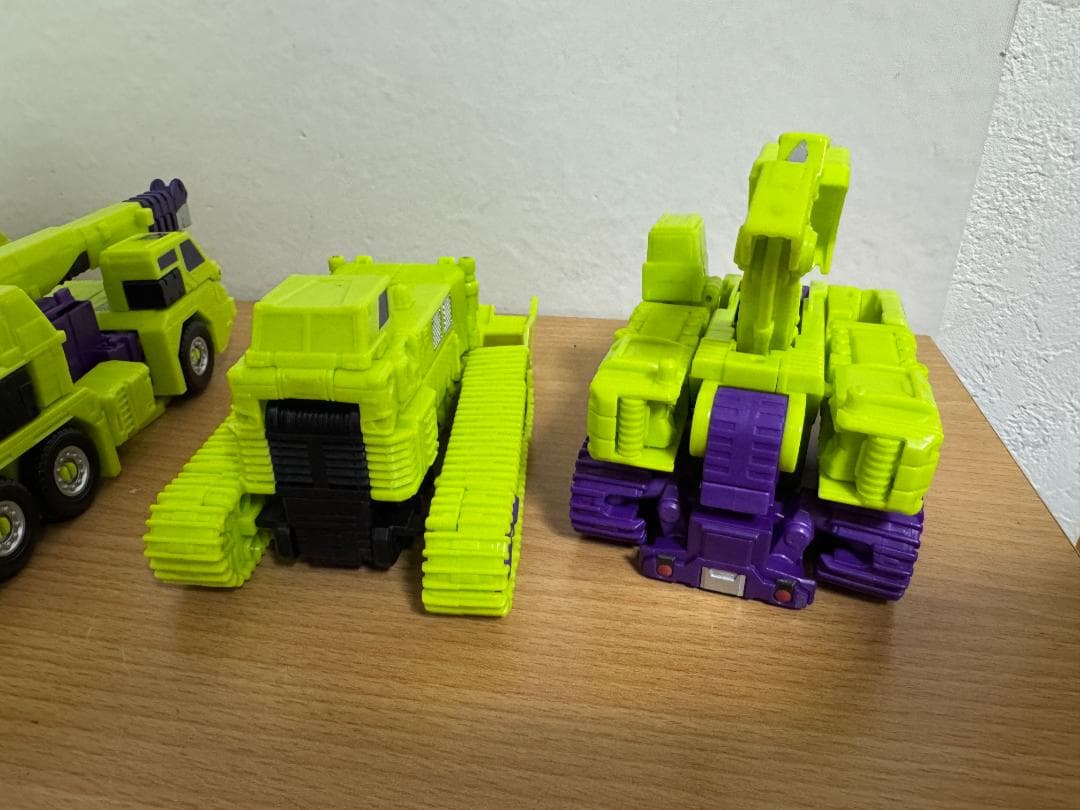 タカラトミー　トランスフォーマー　ユナイトウォリアーズ　デバスター　UW-04