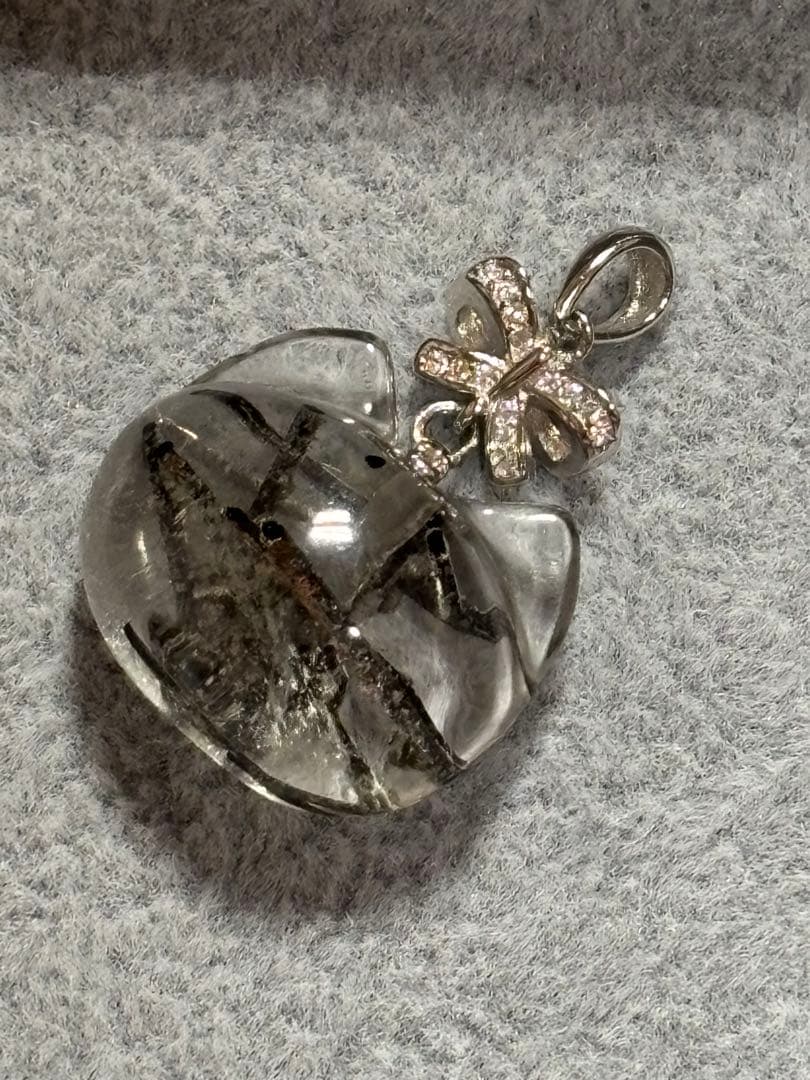 猫型トルマリンインクォーツペンダントトップ　世界に一つだけのペントプ　チャーム