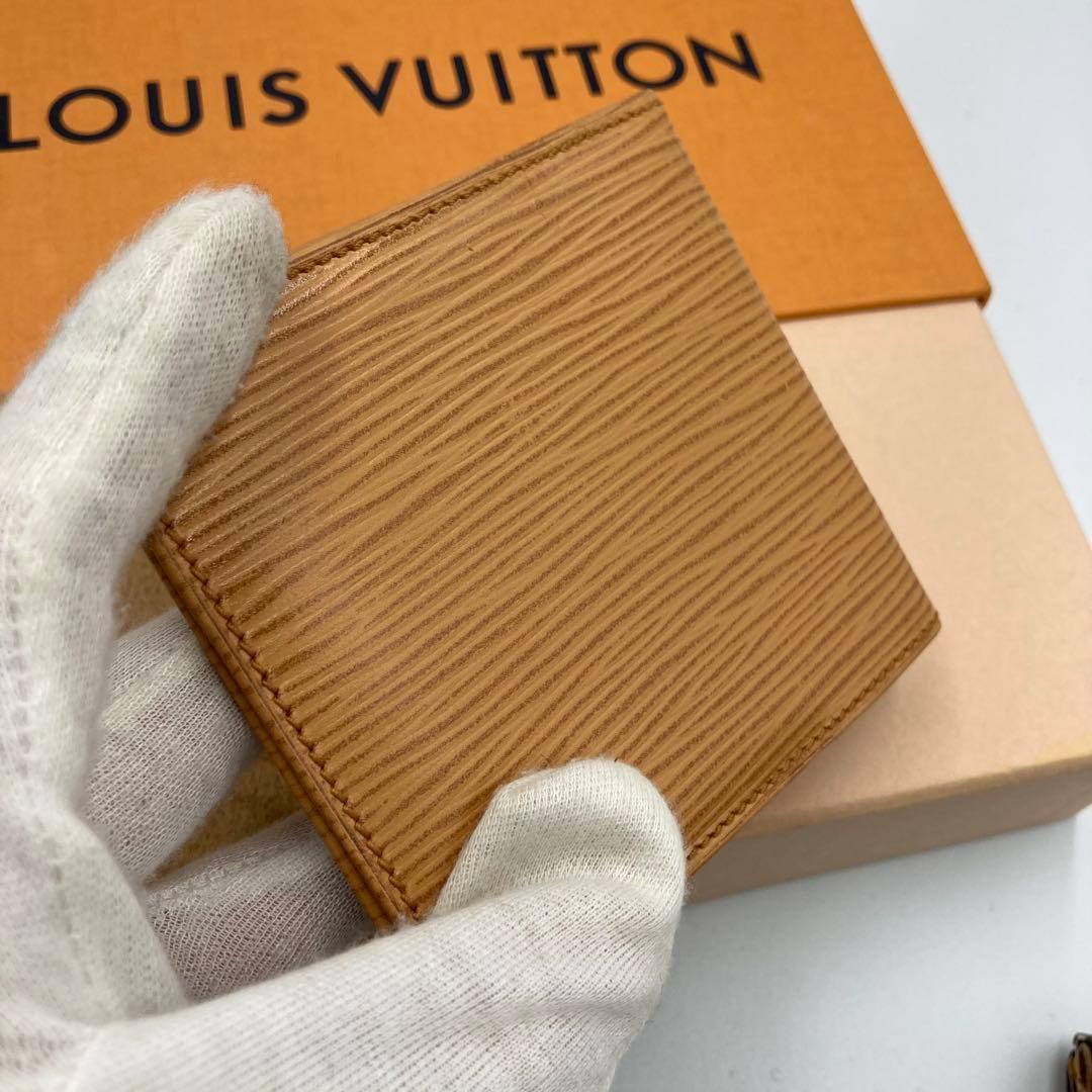 ！新品！　ルイヴィトン　エピ　ビンテージ　マネークリップ