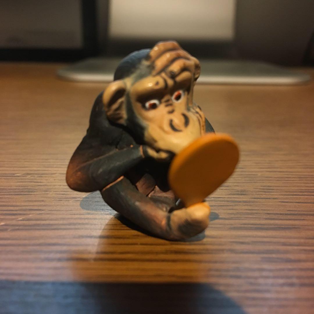 ヤマネとチンパンジー