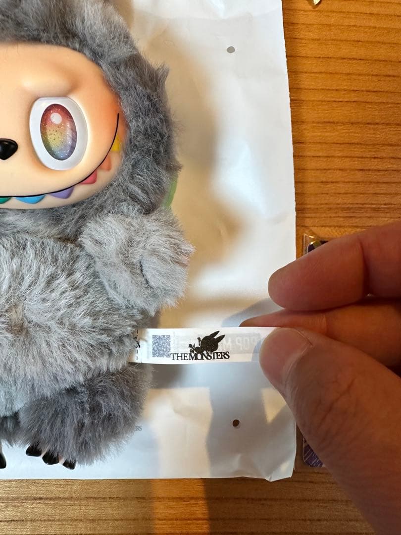 ぬいぐるみ Pop Mart LABUBU Big into Energy SECRET