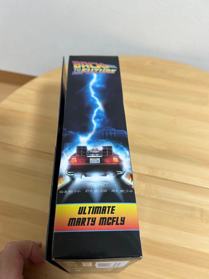 NECAバックトゥザフューチャー マーティー マクフライ フィギュア