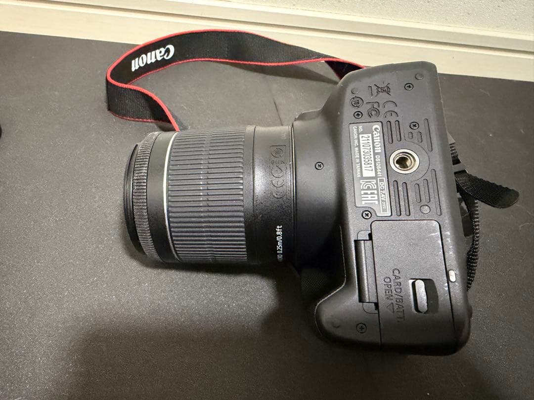 美品　Canon EOS Kiss X7 ダブルレンズセット50mm F1.8付