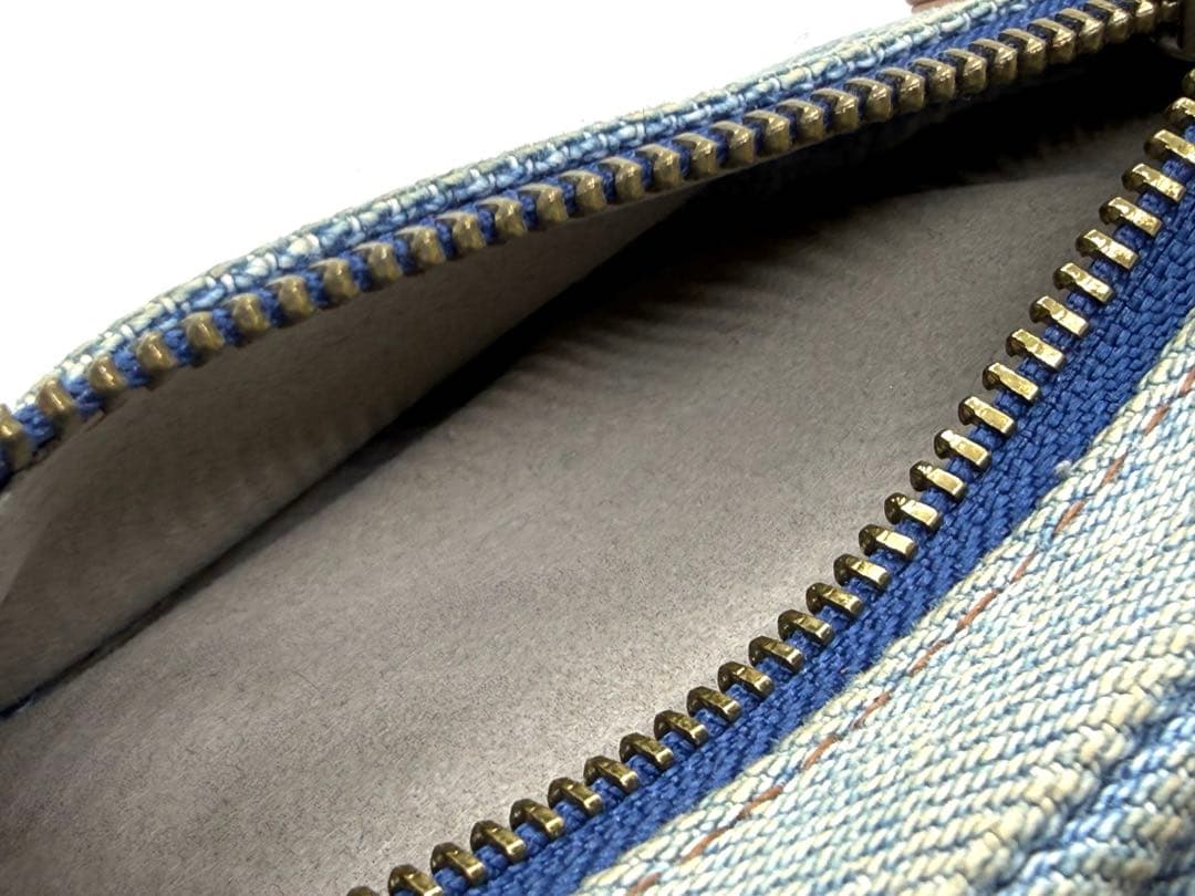 ajew RED GARD TOKYO iphone15 ケース