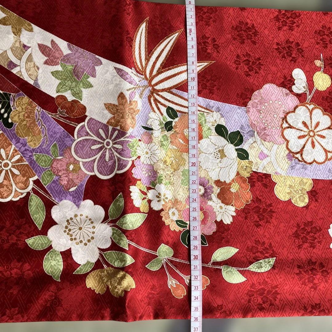 2025年限定　限界価格！赤色 花柄 振袖