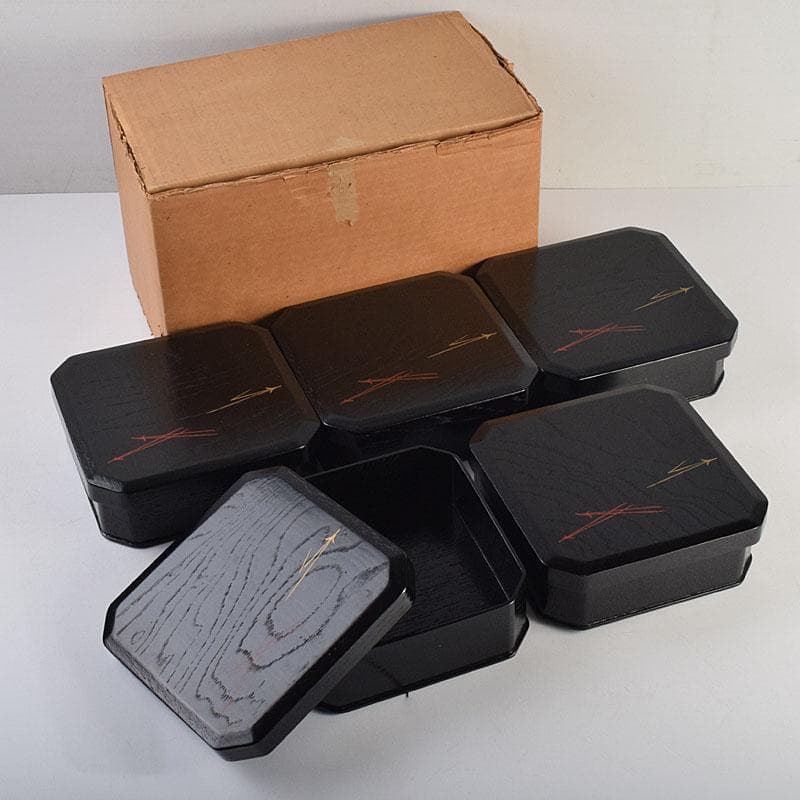 和食器　黒漆　松葉蒔絵　柿合　折曲重箱　5点　C　8625A