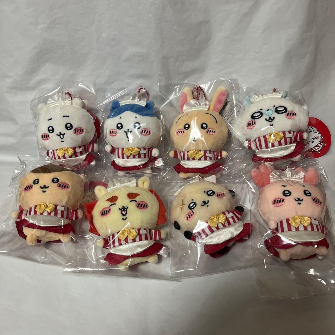 ちいかわレストラン　ホール担当なマスコット全8種類　ぬいぐるみ　新品未使用