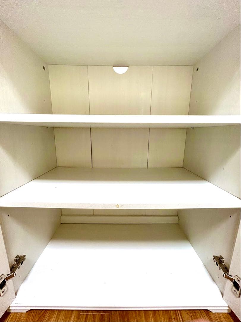 ホワイト木製キャビネット 2扉