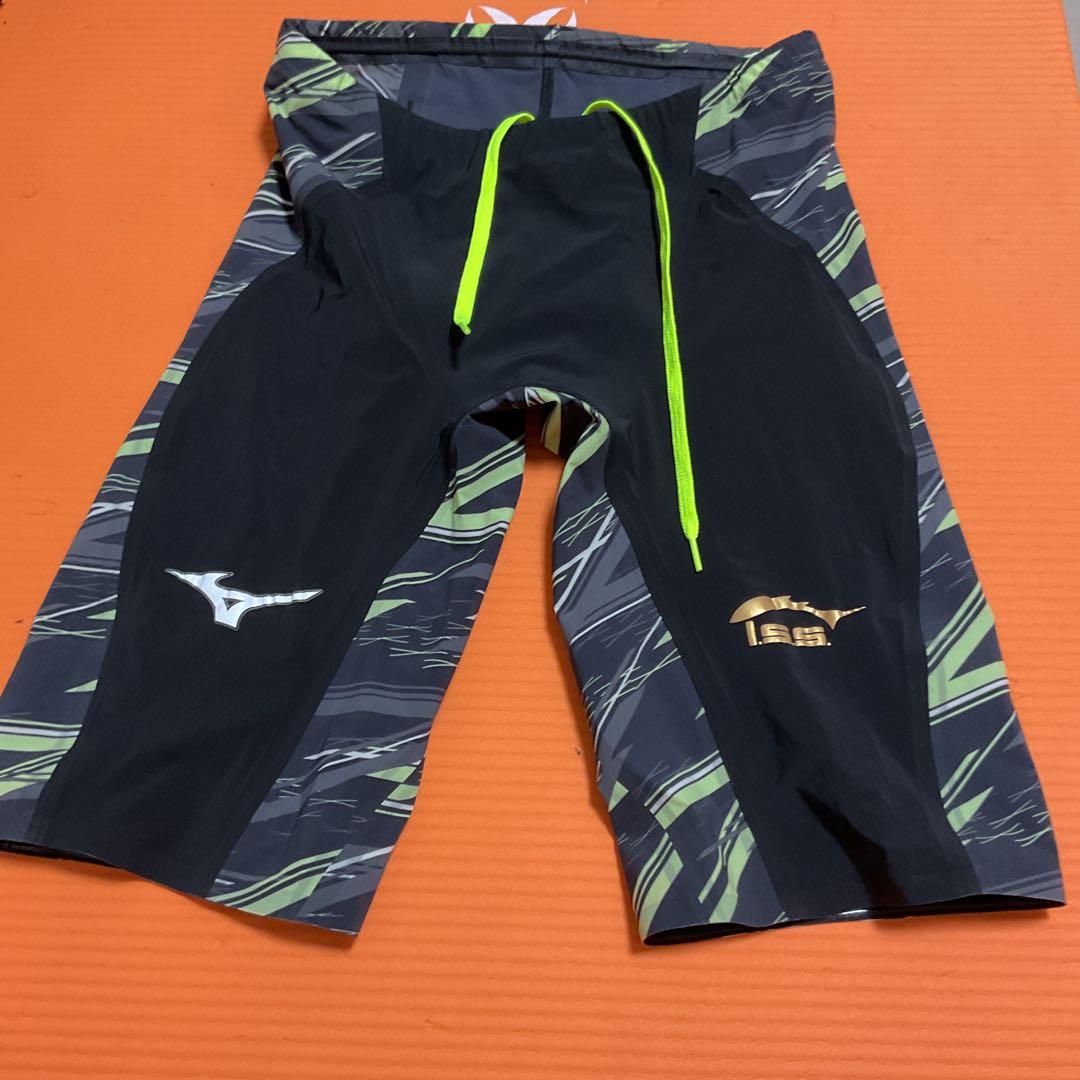Mizuno 競泳水着 ブラック/グリーン イトマンゴールド