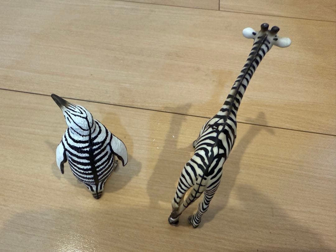 シュライヒ shleich 75周年限定品　動物　キリン　ペンギン　ゼブラ柄