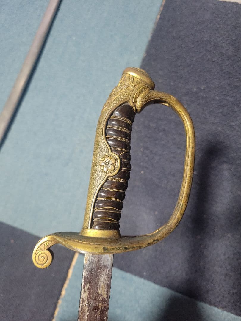 ア*ン様 旧日本軍　陸軍　特注指揮刀　サーベル　模擬刀