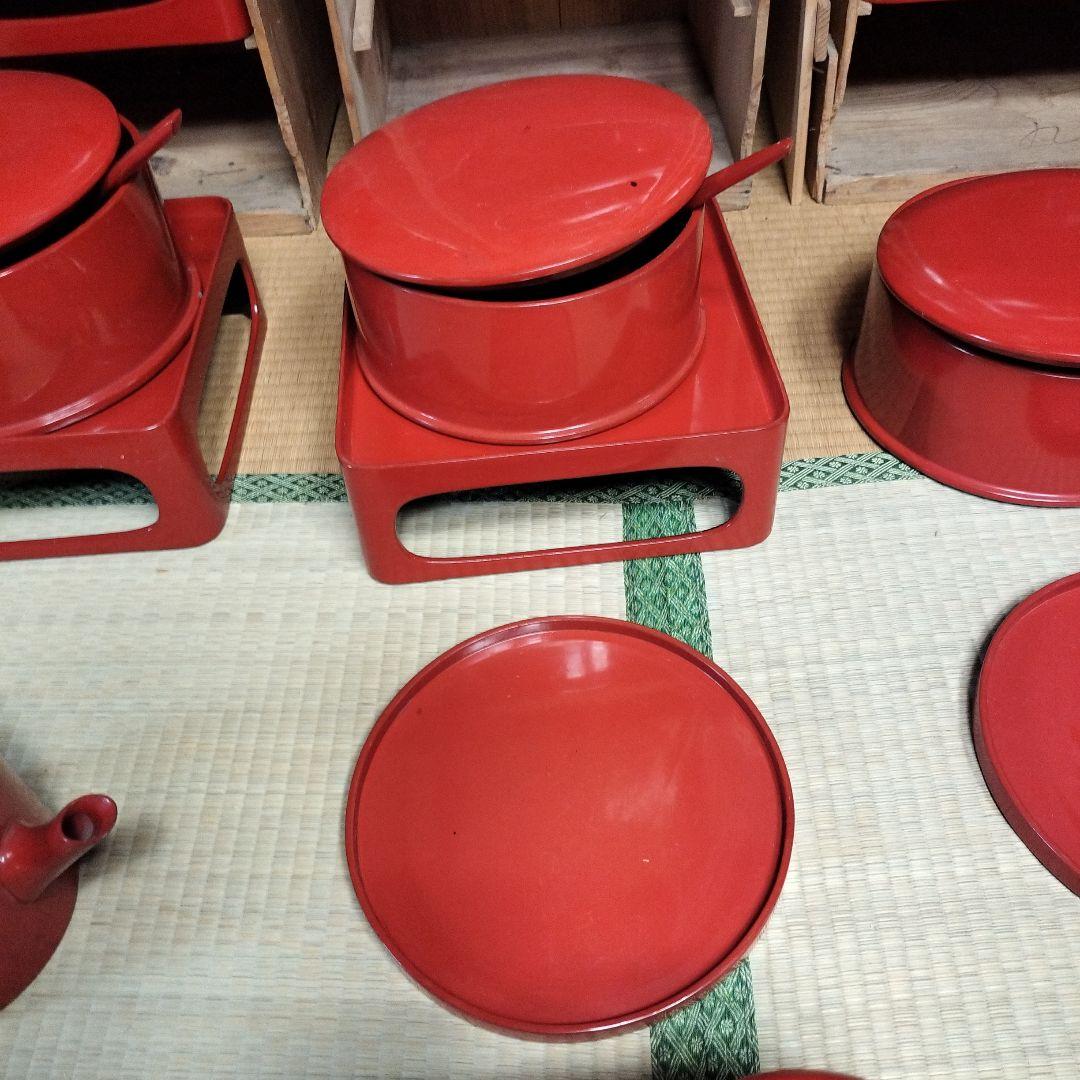 輪島塗の御膳　15セット ＋おひつとシャモジのセットです。