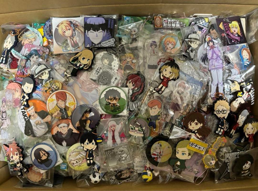 アニメ キャラクターグッズ 大量 缶バッジ アクリルスタンド まとめ売り