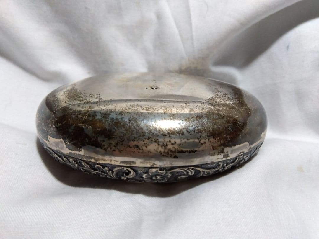 ♪小箱　ボンボニエール？ 銀製？ 犬の刻印 ？