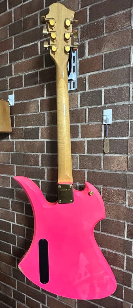 和竜様　　　　ネックはBurny。コンポーネント　hideモデル風