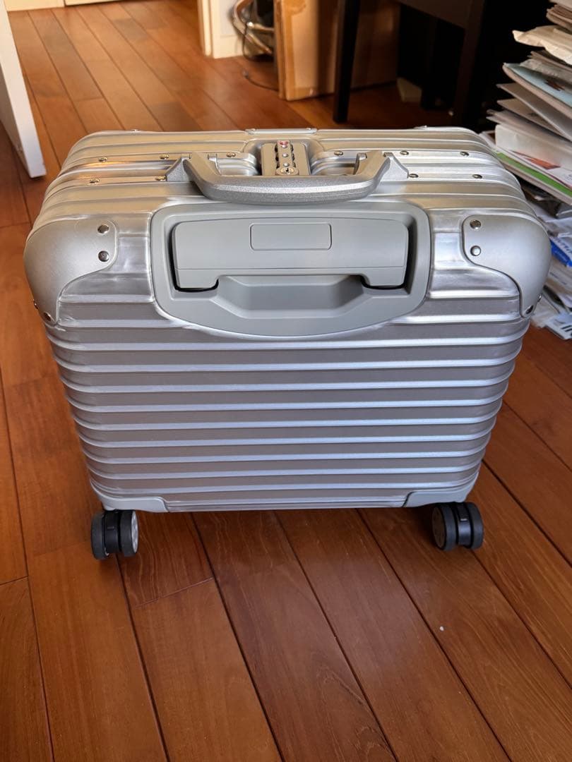 RIMOWAオリジナルコンパクト