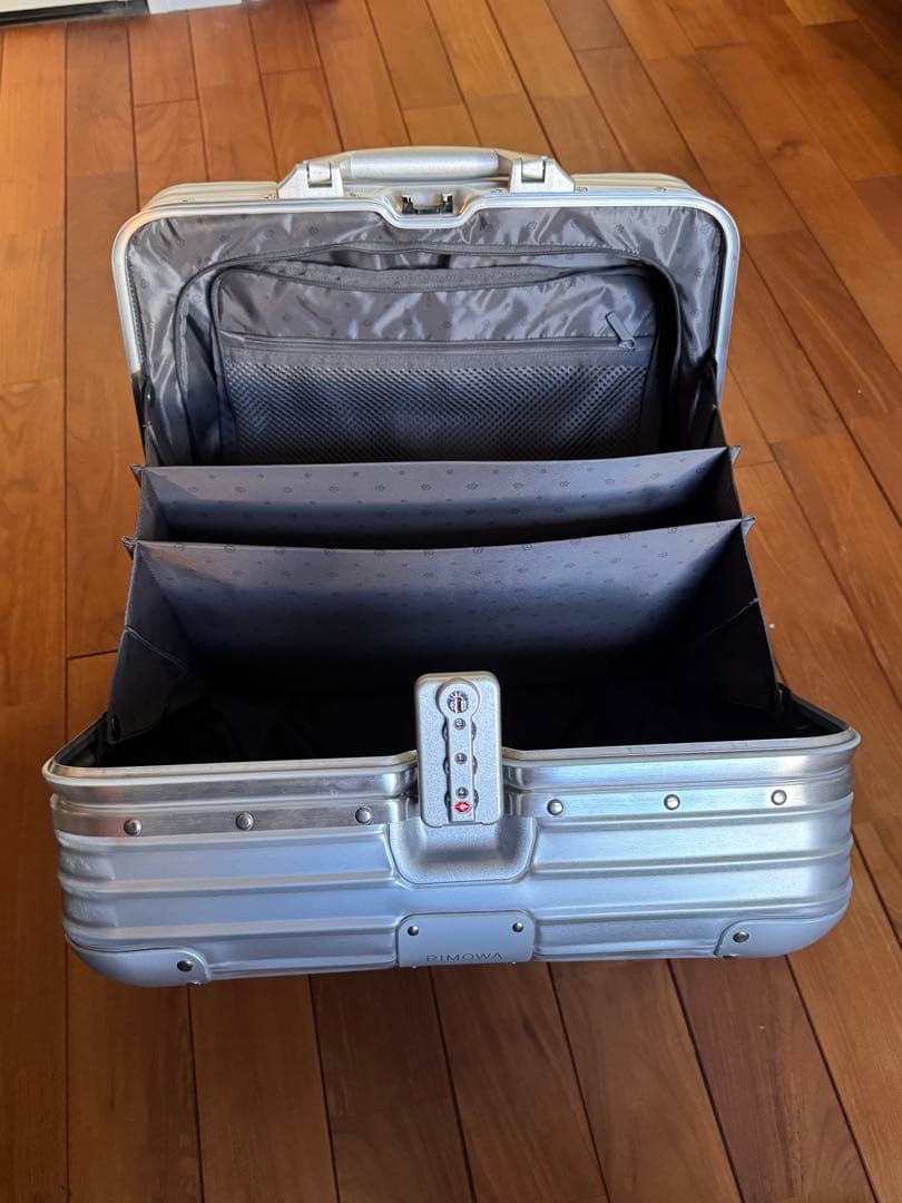 RIMOWAオリジナルコンパクト