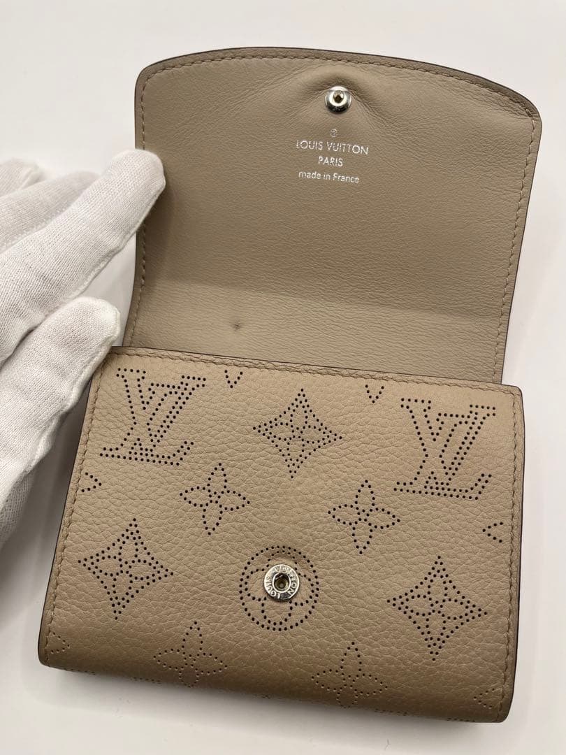 ポルトフォイユイリス コンパクト マヒナ 二つ折り財布 M62541