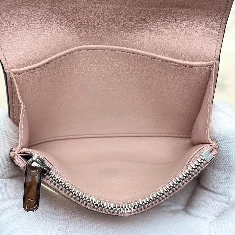 【極美品】ルイヴィトン マヒナ ポルトモネ アナエ マグノリア