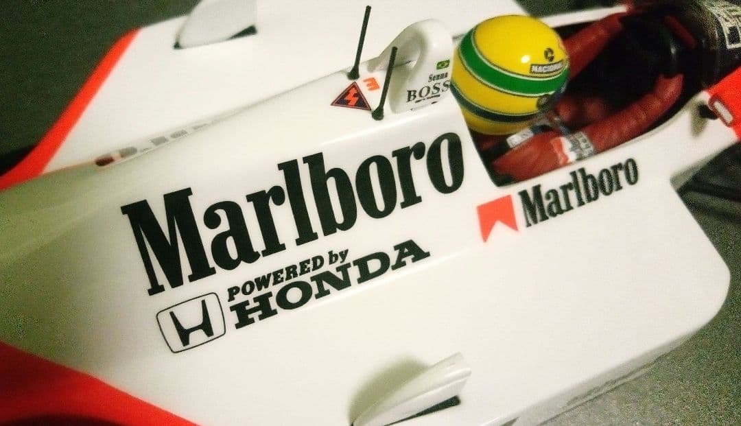 ミニチャンプス 1/18 F1 マクラーレン MP4/4 ホンダ A.セナ